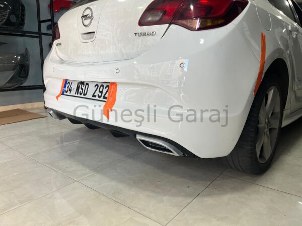 Opel Astra J OPC Arka Tampon (Plastik)