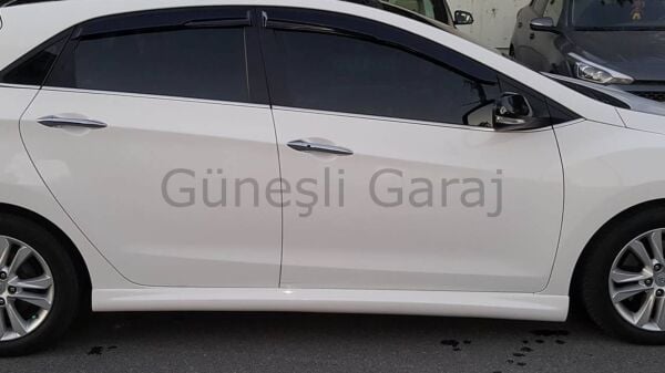 Opel Astra J R Yan Marşpiyel (Plastik)