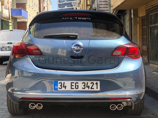 Opel Astra J Spoiler (Plastik)
