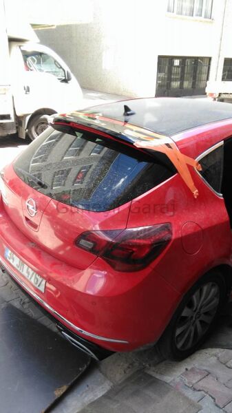 Opel Astra J Spoiler (Plastik)