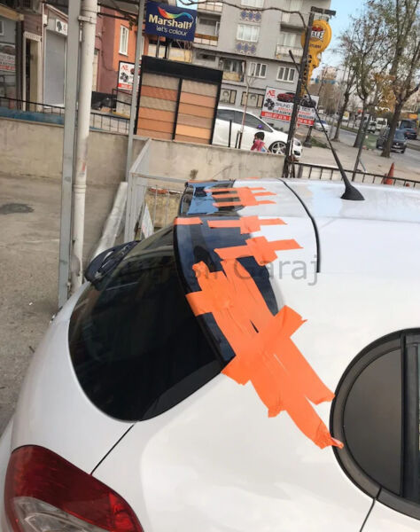 Peugeot 208 Spoyler Kapağı