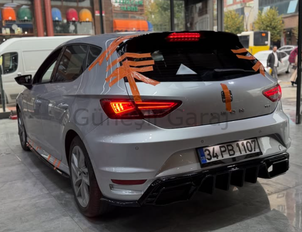 Seat Leon Mk3 Cupra Arka Tampon (Plastik) (Reflektör ve Egzoz Çerçeveleri Dahil)