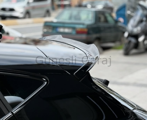 Cupra Leon Spoiler (Plastik) (Parlak Siyah Boyalı)