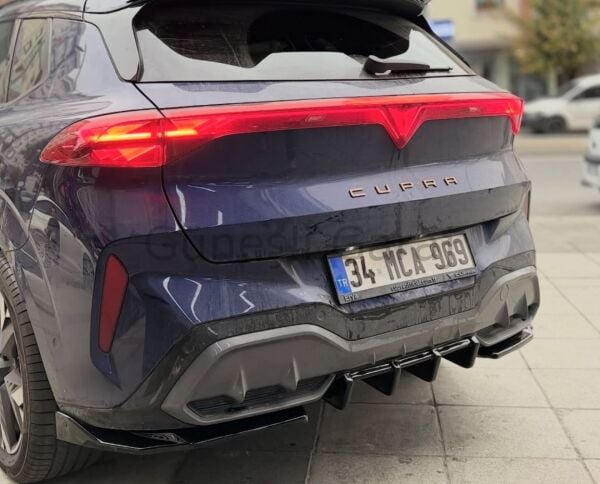 Cupra Terramar Difüzör (Plastik) (Parlak Siyah Boyalı)