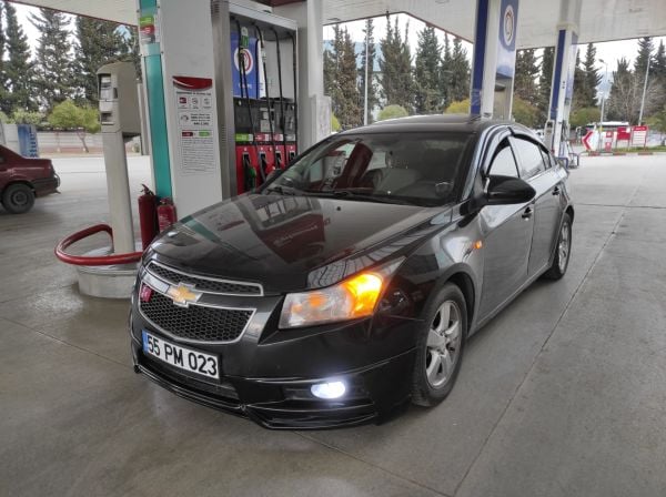Chevrolet Cruze Makyajsız Ön Ek (Plastik)