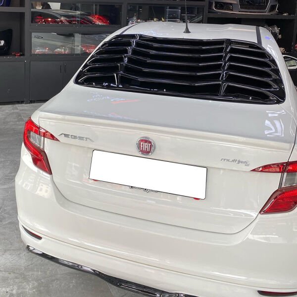 Fiat Egea Arka Cam Vizörü