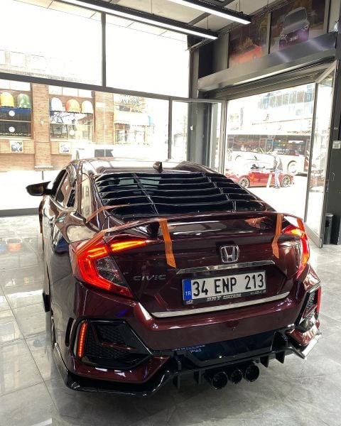 Honda Civic Fc5 Arka Cam Vizörü (Plastik)