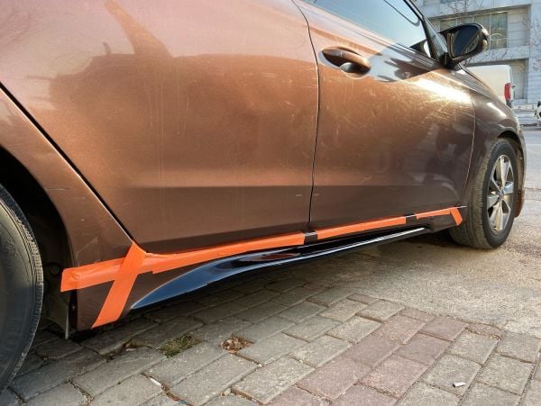 Hyundai i20 Custom Yan Marşpiyel (Plastik)