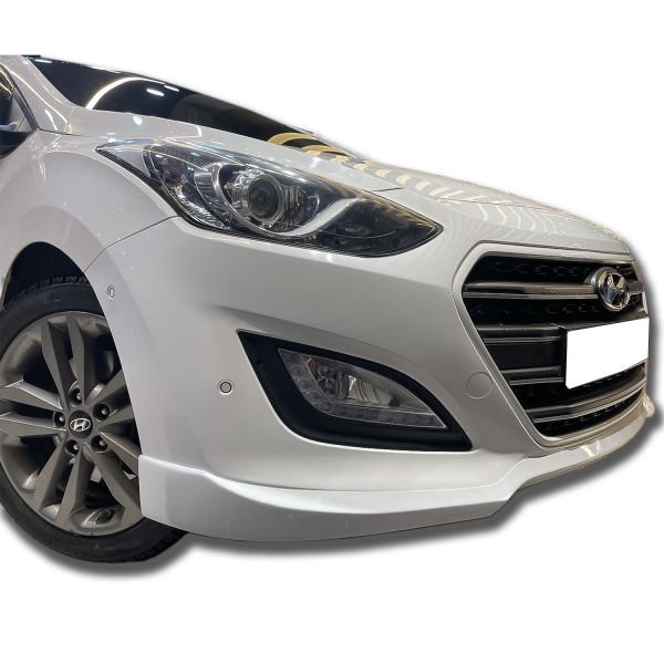 Hyundai i30 Ön Ek  (Plastik)
