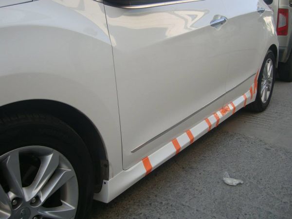 Hyundai i30 Yan Marşpiyel (Plastik)