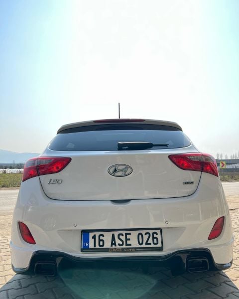 Hyundai İ30 RS Difüzör (Plastik)