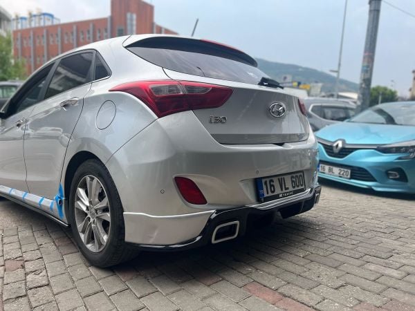 Hyundai İ30 RS Difüzör (Plastik)