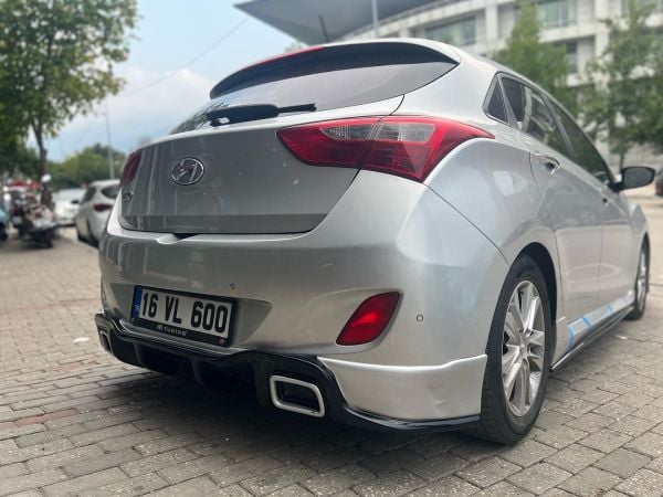 Hyundai İ30 RS Difüzör (Plastik)