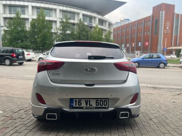 Hyundai İ30 RS Difüzör (Plastik)