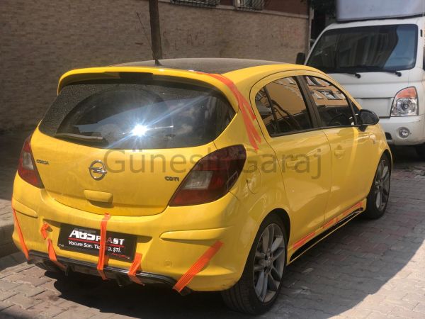 Opel Corsa D Egzoz Çıkışlı Difüzör (Plastik)