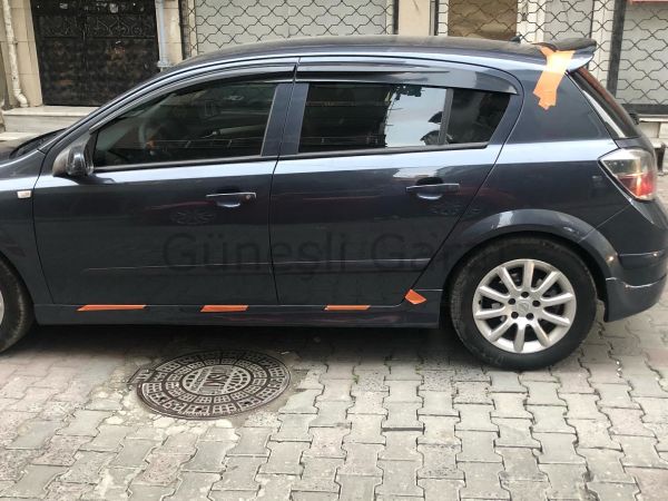 Opel Astra H Yan Marşpiyel (Plastik)