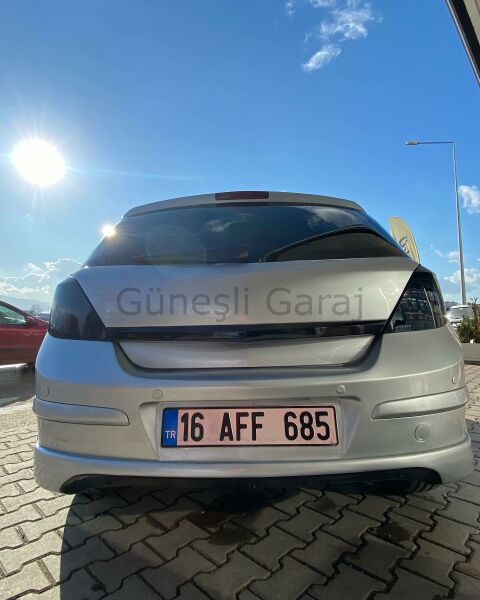 Opel Astra H Arka Ek (Plastik)