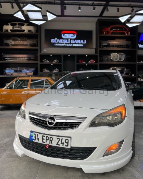 Opel Astra J Rieger Ön Ek Makyajsız (Plastik)