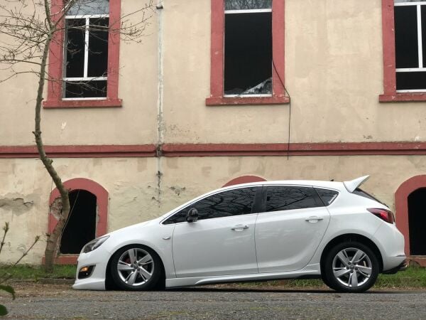 Opel Astra J Opc Yan Marşpiyel (Plastik)