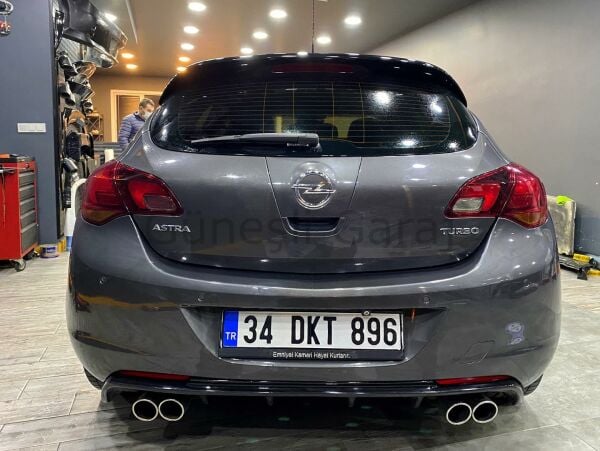 Opel Astra J Hb Makyajsız Difüzör (Plastik)