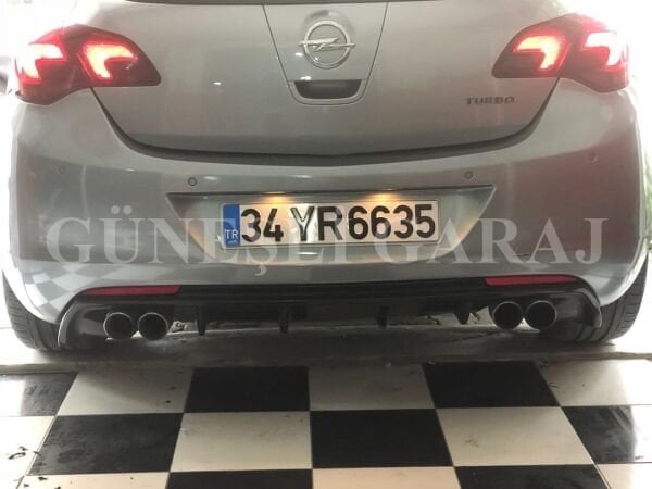 Opel Astra J Hb Makyajsız Difüzör (Plastik)