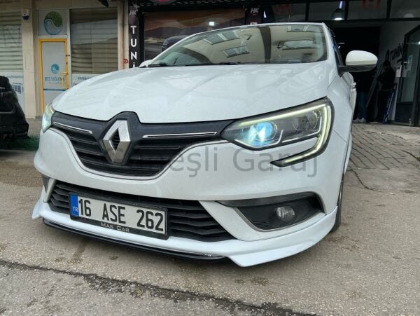 Renault Megane 4 Ön Ek (Plastik)