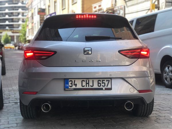 Seat Leon Mk3 2017-2020 Tekli Sağ Sol Çıkış Difüzör (Plastik)
