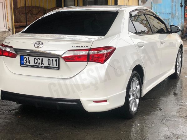 Toyota Corolla Arka Flap + Orta Difüzör (Plastik)