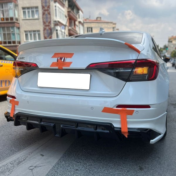 Honda Civic FE 2022 Yeni Model Arka Ek (Plastik)