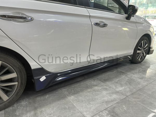 Honda City 2022 Yan Marşpiyel (Plastik)