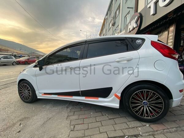 Ford Fiesta Makyajlı Body Kit Seti Plastik